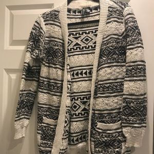 White/black print cardigan